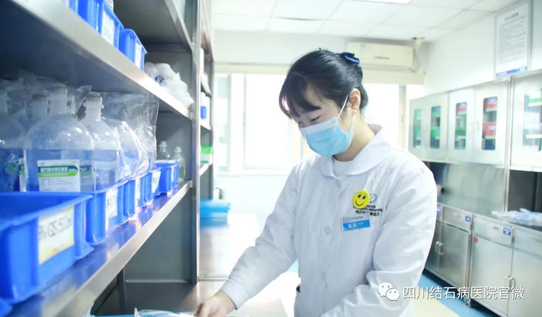 【喜报】祝贺四川结石病医院护士陈娇荣获全市护理技能大赛二等奖!(图6) 【喜报】祝贺四川结石病医院护士陈娇荣获全市护理技能大赛二等奖!(图6)