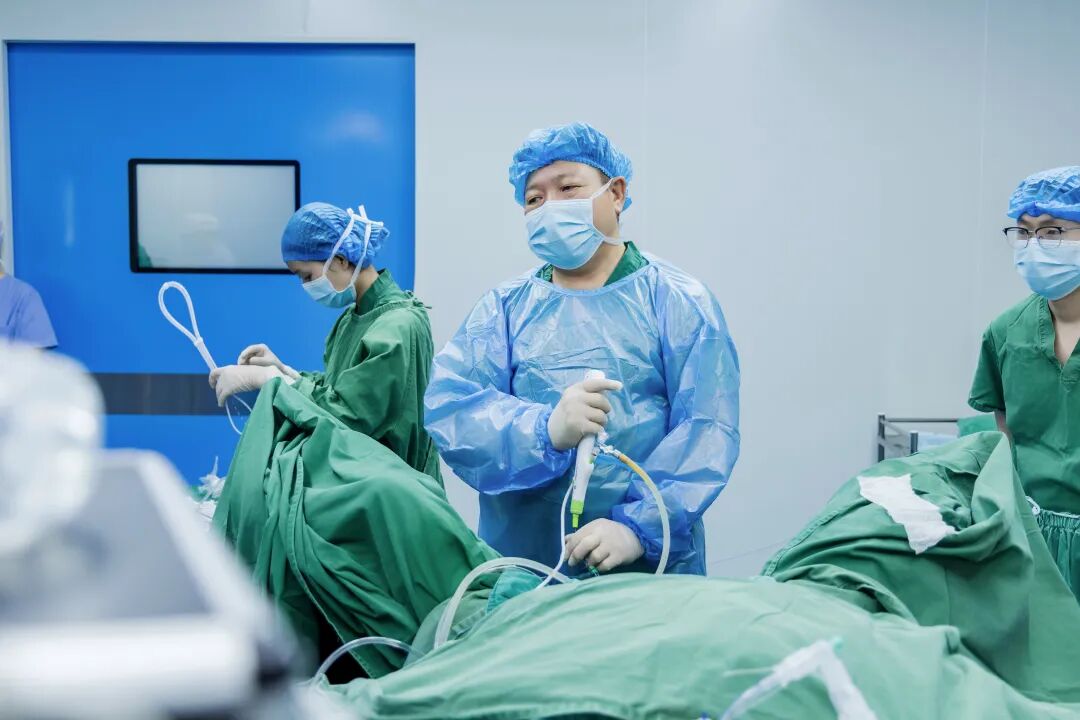 八旬奶奶“除石”记：当右肾铸型结石遇上医者仁心【四川结石病医院】(图3)