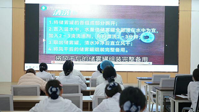 强基础,精技能!我院护理部开展专题培训,为患者护航(图8) 强基础,精技能!我院护理部开展专题培训,为患者护航(图8)