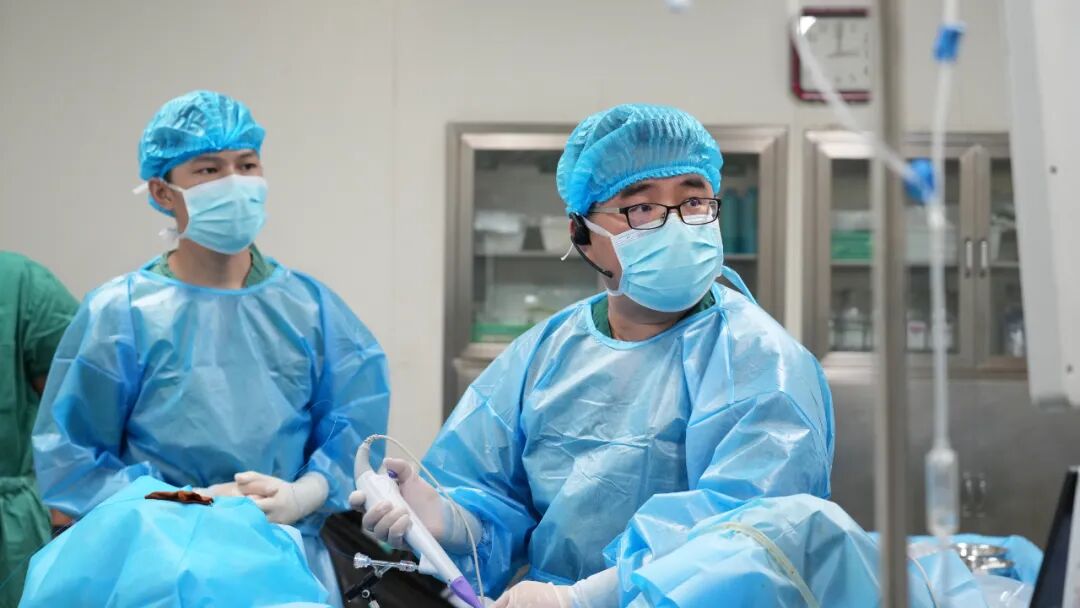 腰侧剧痛、尿意频频却尿不出？当心肾结石“卡了路”【四川结石病医院】(图4)